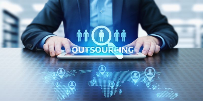 6 Keuntungan Outsourcing untuk Meningkatkan Skala Bisnis Kecil Anda